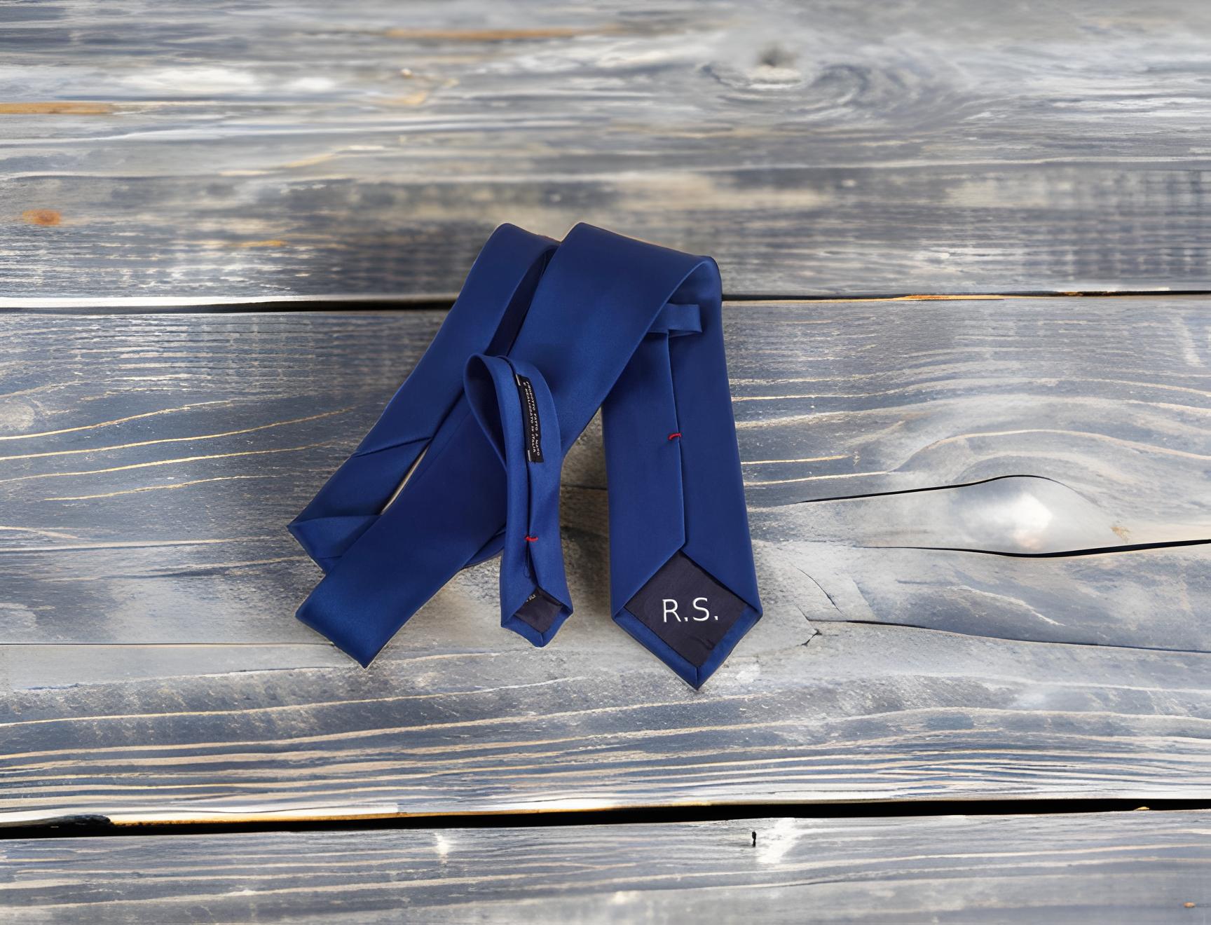 CRAVATTA CORBATA CRAVATE Tie Etro Milano Made in Italy 100% silk seta