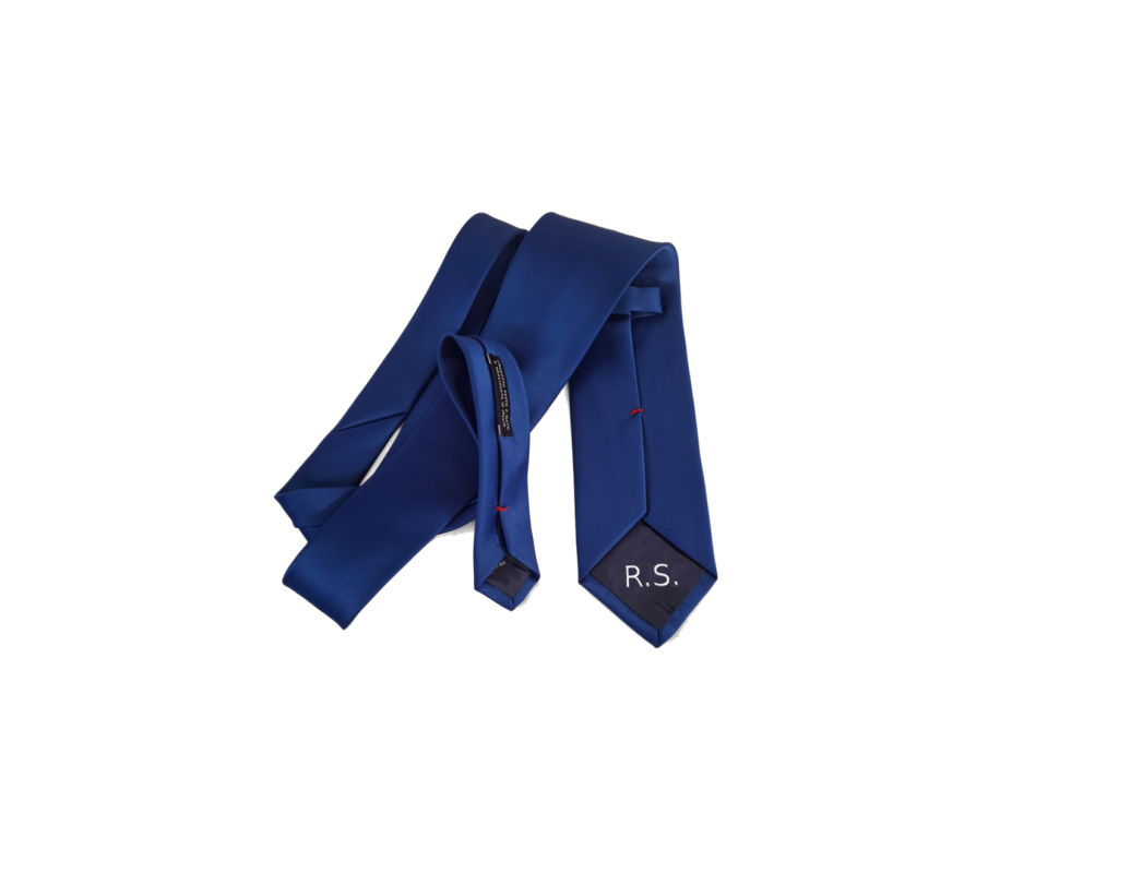 Cravatta Personalizzata Blu con Ricamo. Iniziali, Nome, Date, Stemmi Aziendali